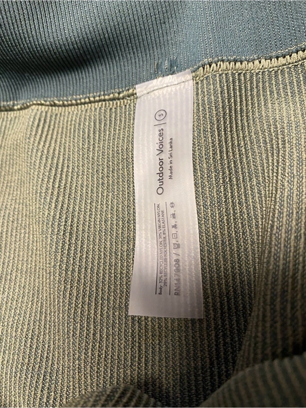Outdoor Voices SeamlessRib High Rise Leggings Green Small Textured Ribbed NWOT - Picture 3 of 4